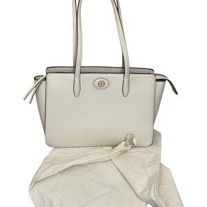 TORY BURCH Small Robinson
Pebble Leather Tote in New Cream
